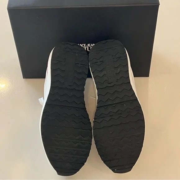 Authentic Versace Jeans Sneakers - Picture 4 of 5